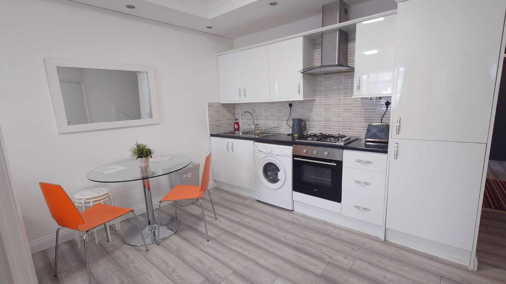 Kings Central Apartments In Kings Cross Лондон Экстерьер фото